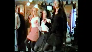 1996 04 16 Fitzsimons Irish Pub Temple Bar, Dublin