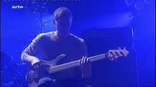 Pino Palladino with Manu Katche - Keep On Trippin'
