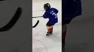 No fear in the rush.#RushAttack #HockeyShorts #confidence