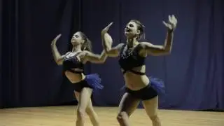 Acrobatic duo Aleksandra & Klaudia