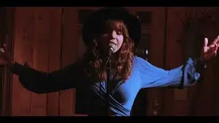 Glori Wilder performs 'Sometimes', live, in the studio.
