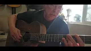 Larrivee with the Tonewood-Amp 2
