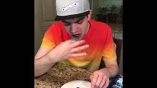 Oreo Critic Episode 8 - Marshmallow Moon Oreo