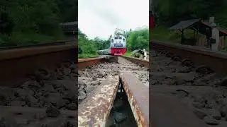 Hanmotret - HP tertabrak kereta #keretaapiindonesia #viralvideo #oppo #konten