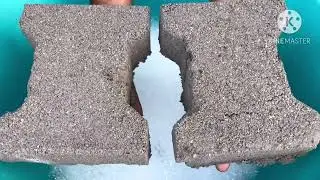 ASMR|| mix textures crumbling in water 💦 #asmr #satisfying 