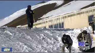 How to save your roof from snow build up