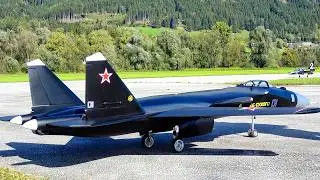 IMPRESSIVE SUCHOI SU-47 BERKUT RC TURBINE JET