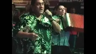 Ahi Vas Paloma - Poncho Zuleta & Cocha Molina