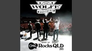 The Girl, The Bottle, The Memory (Live at Cmc Rocks Qld, 2015)