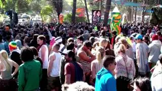 Alien Safari Sprung 2012 Azax Syndrom