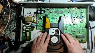 Philips Cd 930 Cd плеер машина супер, а вот конструктив дно