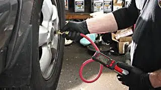 NEW Milton 580e Digital Tire Inflator Gauge