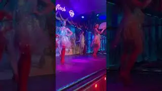 Showgirls Dancers every weekend at the Knutschfleckberlin #eventrestaurant #variety #performer #love