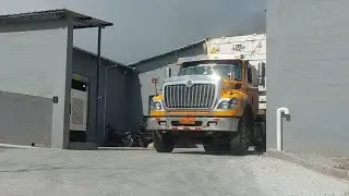 Rutas Ecuatorianas Los Bancos - Calacali hacia la mitad del mundo