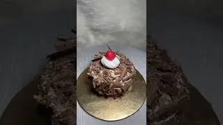 Black Forest mini cake