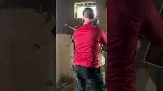 We buy houses in Florida // Bad tenants Destroy Miami house // Demolition