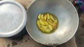 Date 23:12:2025 meri mammi ke hath ka lunch 🥰❤️aaloo matar urad daal soya badi ki sabji rice roti✌️