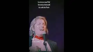 La vie en rose en hommage &agrave; Edith Piaf caf&eacute; 2Paris Veronica Antonelli Cafe bavard #piaf #lavieenrose