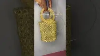 The tassel bag in Gold #beadedbags #beadedbag