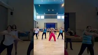 Ek pardesi mera #youtube #dance #youtubeshorts #bollywood #ekpardesimeradillegaya #trending #viral