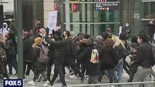 Actors Protest Broadway