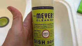 Review of Mrs. Meyer's Dish Soap