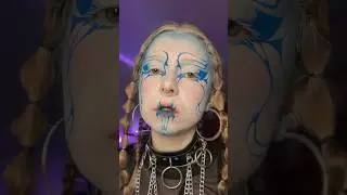 Артист, который гримируется сам #залетайвтренды #makeup #artist #musician #pop
