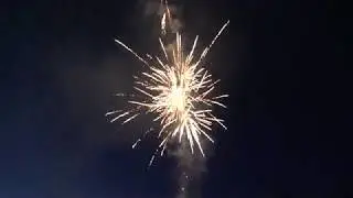180 SHOT  SHOW IN THE BOX - 2.5 MINUTES OF NON STOP FIREWORKS ACTION