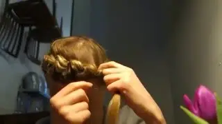 Romantischen Haarkranz selber machen - nur 5 Minuten Haare flechten - Locken Effekt danach