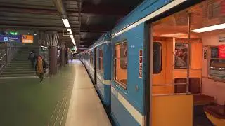 Sweden, Stockholm, Subway ride from Liljeholmen to T-Centralen