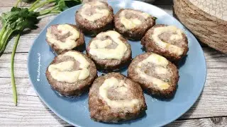 Girelle di macinato con pancetta e formaggio