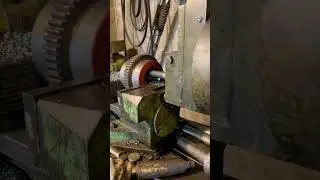 Скоро век пройдет, а они еще в строю) #lathe #строгач