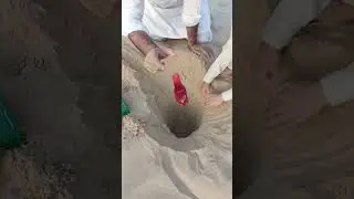 hide food & juice🧃under Sand Desert 🏜️ #survival #camping #outdoors #lifehacks #buscraft #experiment
