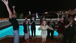 Fiesta Fin de año en gran Canaria. Fuegos artificiales. Feliz 2022!