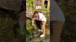 Cold Mountain water drinking directly 😍🏔️#nepal #mteverest #mountainview #springwater ​⁠