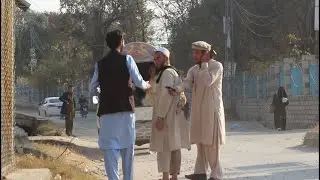 Dropping walit experiment #funny videos#urdu pranks#hindko pranks..