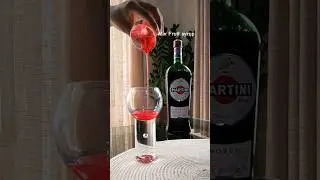 Tropical Sunset Delight  Cocktail - Martini rosso