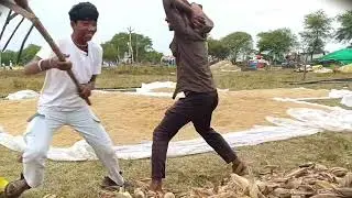 बोला था मक्का मत बो पर नही 😅😅