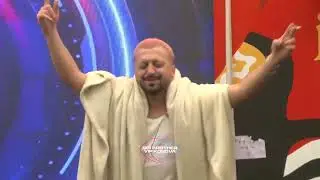 Gjesti këndon dhe kërcen me këngën e Rovenës 