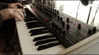 Sequential Trigon with GEOSynths PARADOX Patchbank meets the Eventide H9 BLACKHOLE & EKOSPACE of GOD