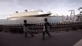 Dinner at Fish Lips in Port Canaveral, watching the Disney Dream set sail. 2019