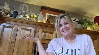New Year Refresh: Redecorated the top of my kitchen cabinets, redecorated my dining table, and more!