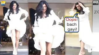 Sushmita Sen OOPS! moment at Jewellery Store in Bandra | Watch Video