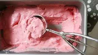 How To Make Strawberry Frozen Yogurt Without An Ice Cream Maker!
