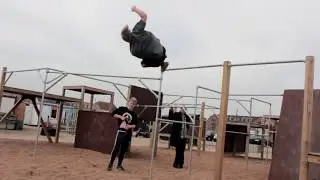 Out with a Bang? Simon Sattmann 2007-2017 mashup! Parkour & Free running