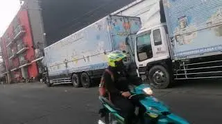 BLI DELIVERY TRUCK TEMPORARY STAND BY BECAUSE OF CHRISTMAS#VIRAL#TRENDING.