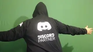 I GOT MY DISCORD HOODIE!!! (Unboxing...?)