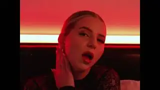 Naesia - Persuade Me (official video)