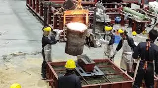 pouring in furan mold.
