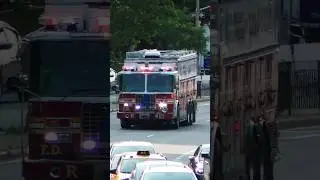 RESCUE 4 VS RUSH HOUR TRAFFIC #fdny #fdnyresponding #fdnyshorts #rescue4 #screamingQ #urgentresponse